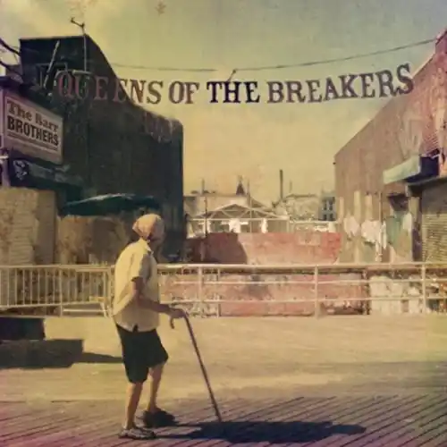 Authentic Queens Of The Breakers