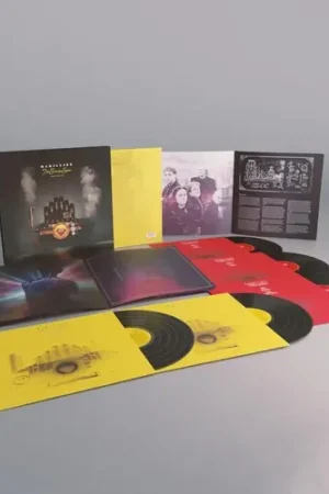 Budget This Strange Engine (Box) [Deluxe] [With Booklet]