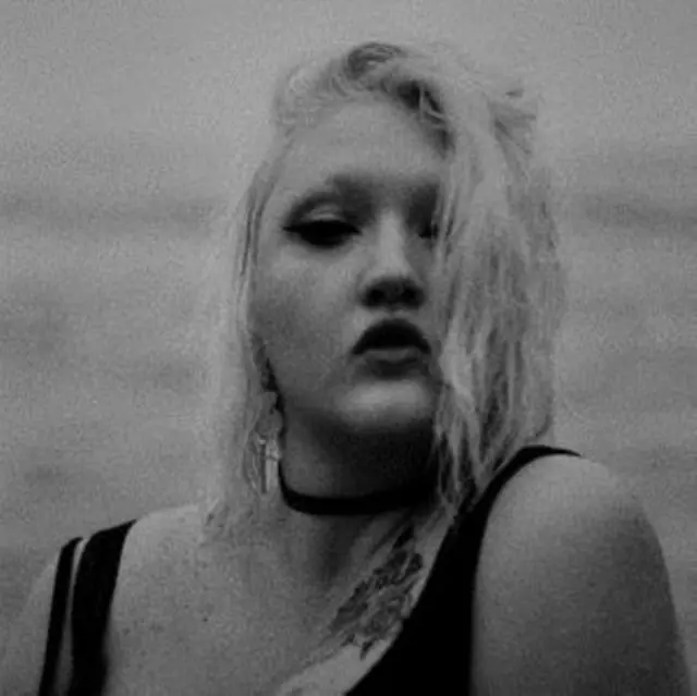 Luxury SRSQ - UNREALITY (CLEAR & BLACK VINYL) (Vinyl LP)